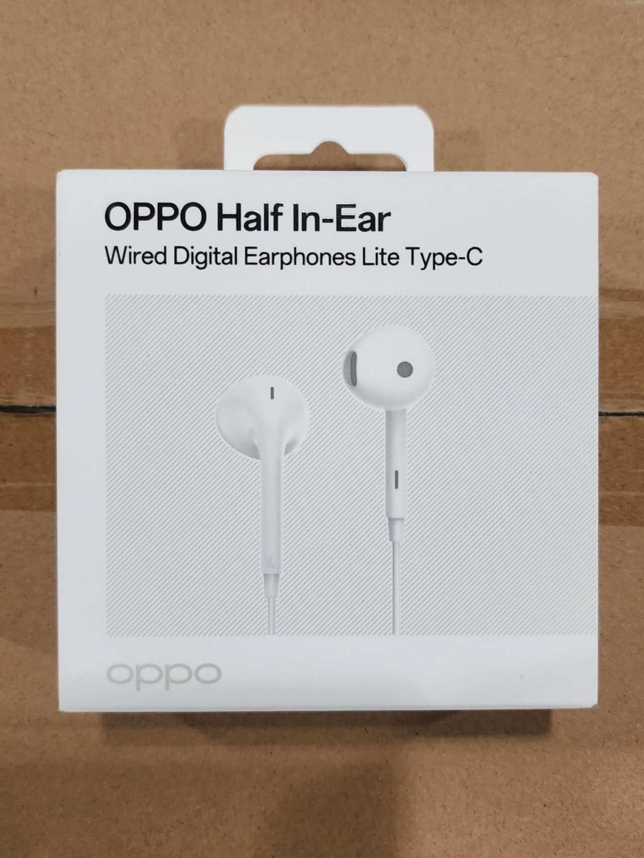 ear in headphone